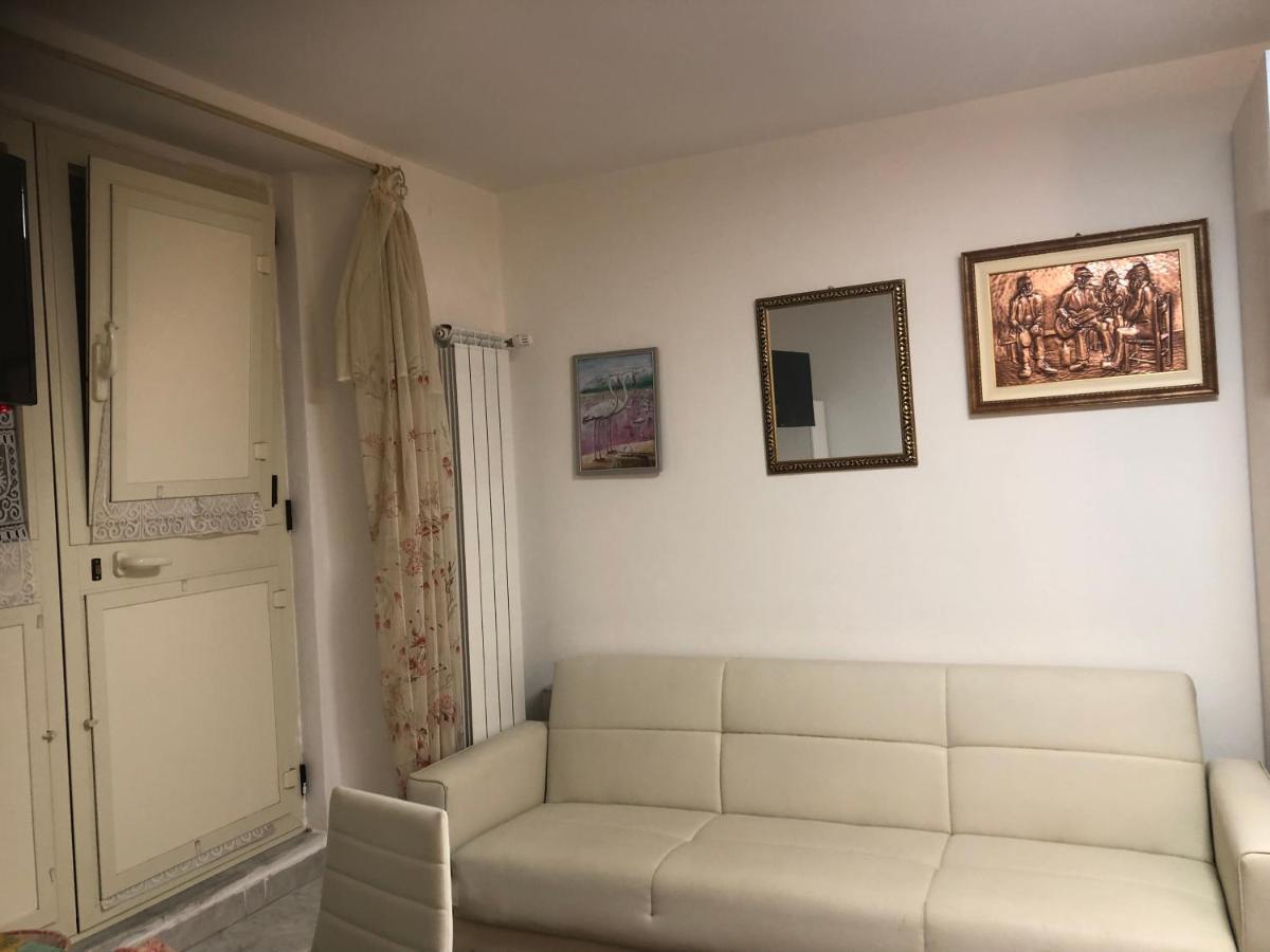 Arenada Private Rooms And Apartment Sud Κάλιαρι Εξωτερικό φωτογραφία